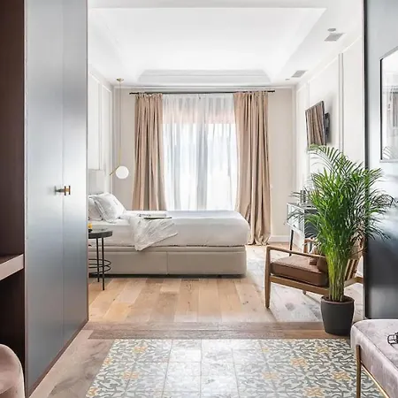 Sea View Apartment *